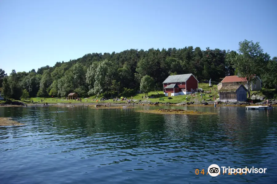 Hjertoya Island Nature Trail