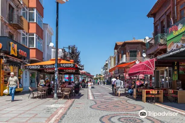 Saraclar Caddesi