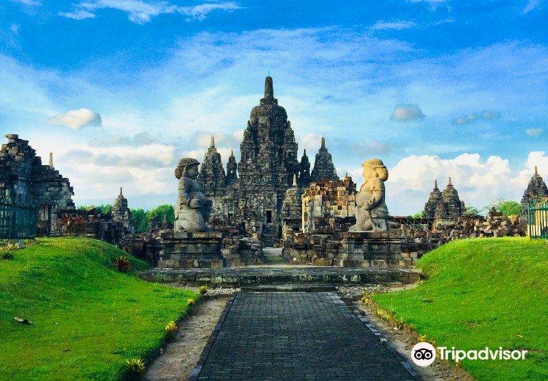 Visitas a templos em Yogyakarta