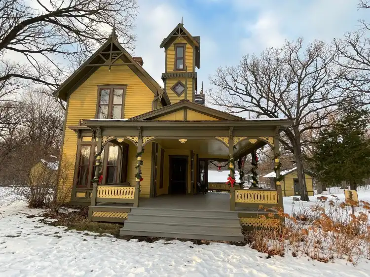 Hotels near General Store of Minnetonka