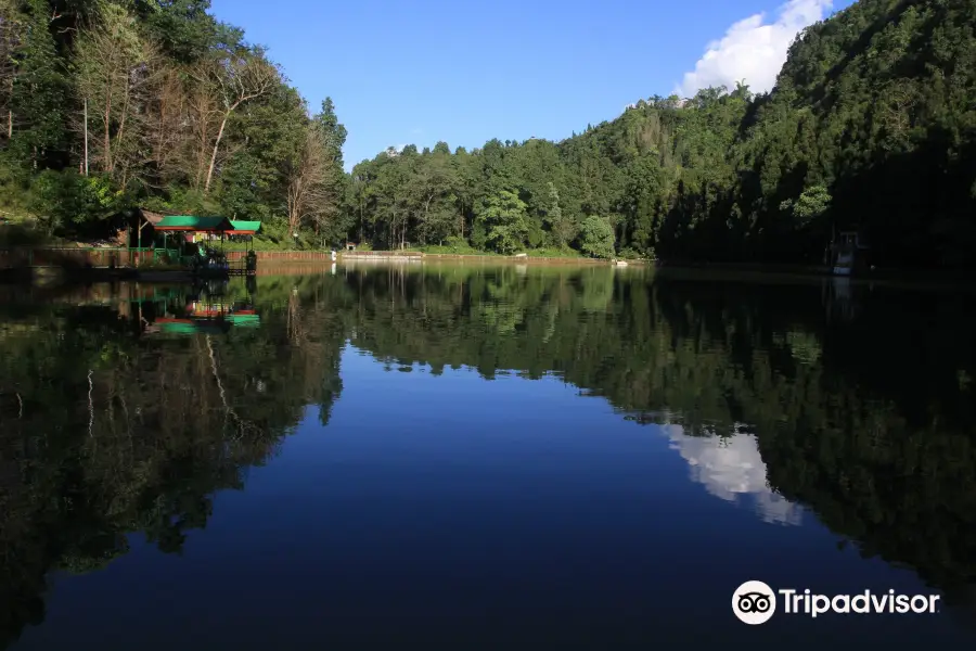 Lampokhari Lake