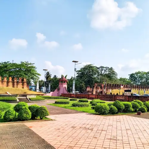 กำแพงเมืองเก่า จังหวัดนครศรีธรรมราช
