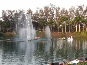 Mirasol Lake Garden