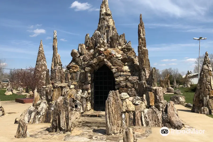 Petrified Wood Park & Museum