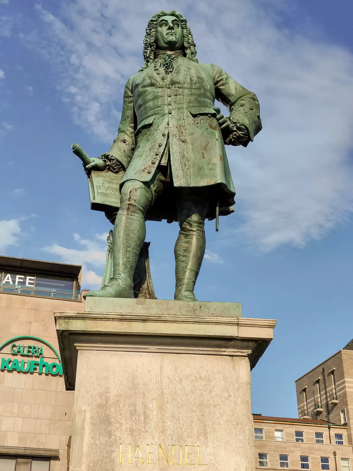 Hotels near Handel monument