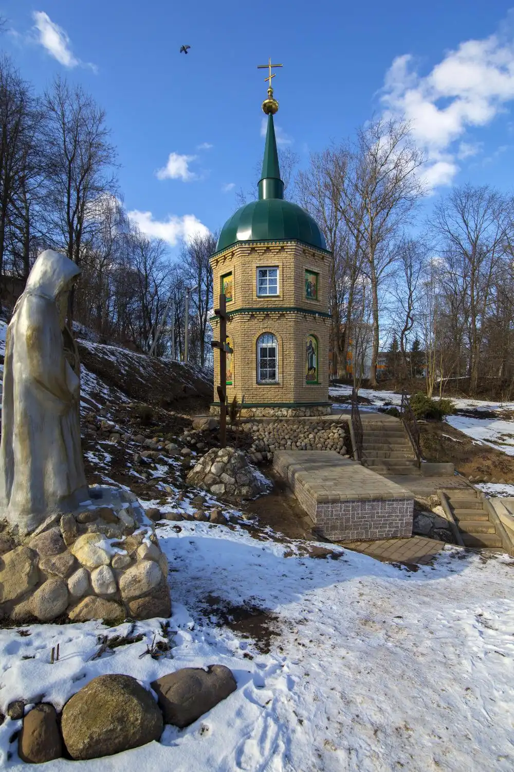 Hotels near Chapel of Nil Stolobenskiy