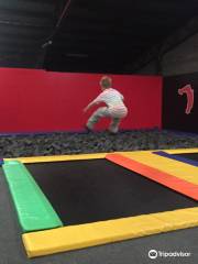 JumpUp Trampoline Zone