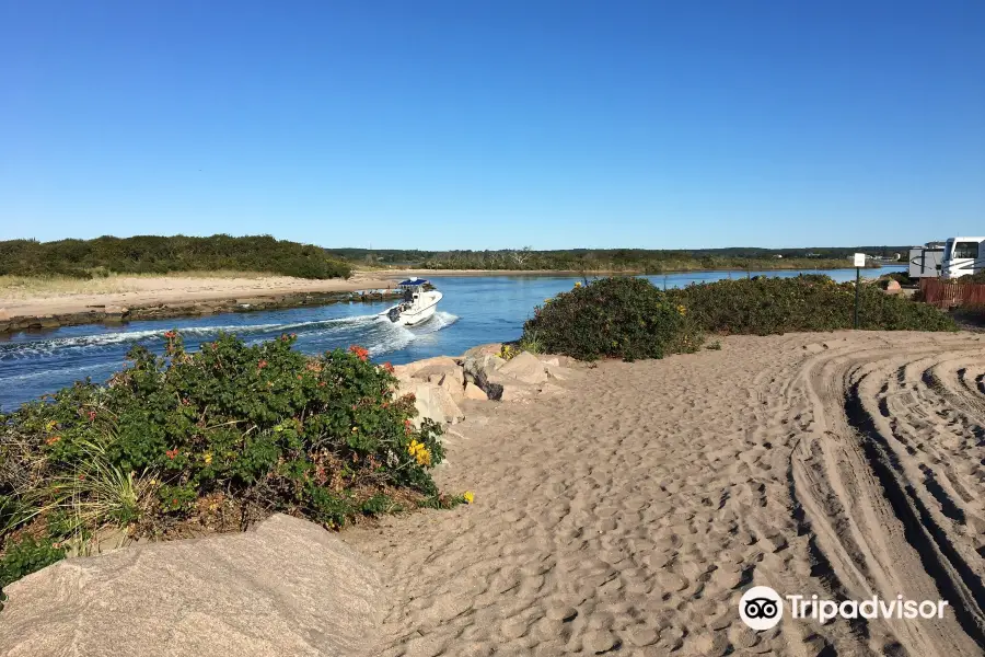 Charlestown Town Beach Parking