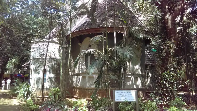 Hotel dekat All Saints Church