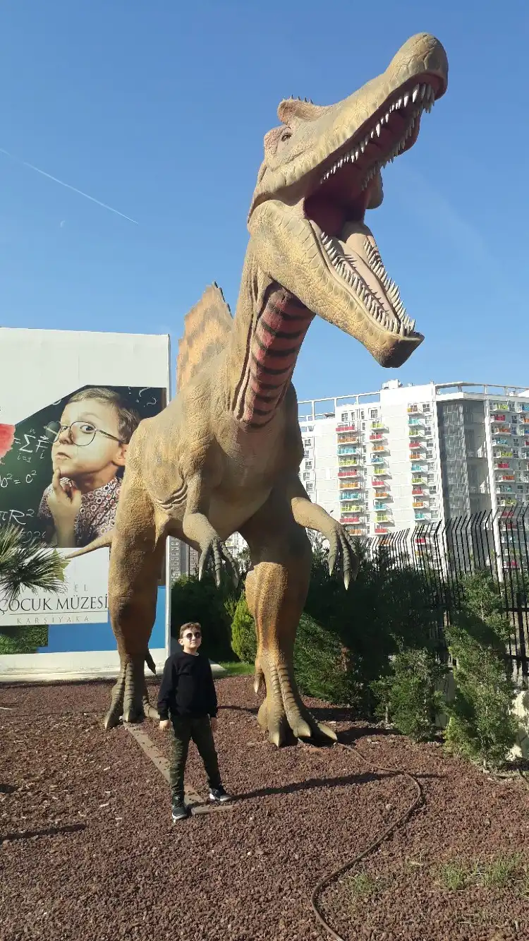 Hotels near BeFun Art House