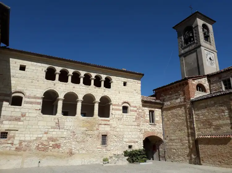 Hotels in Cella Monte