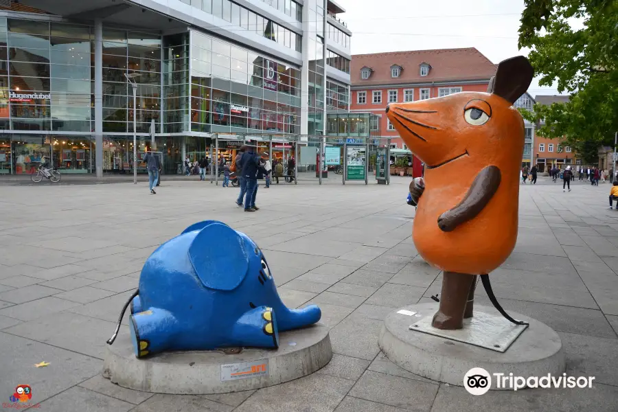 Skulptur 'Maus und Elefant'