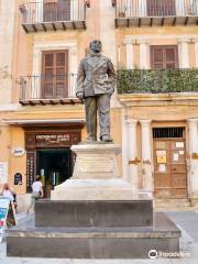 Monumento a Luigi Pirandello