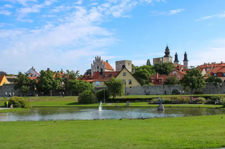 Hotels near Almedalen