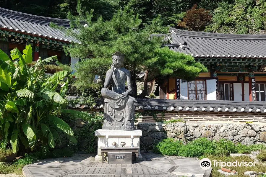 Cheongnyangsa Temple