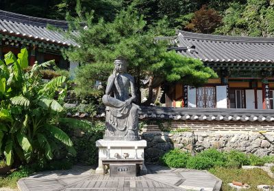 Cheongnyangsa Temple