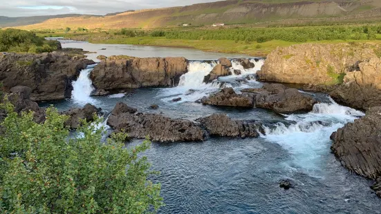 Glanni Waterfall