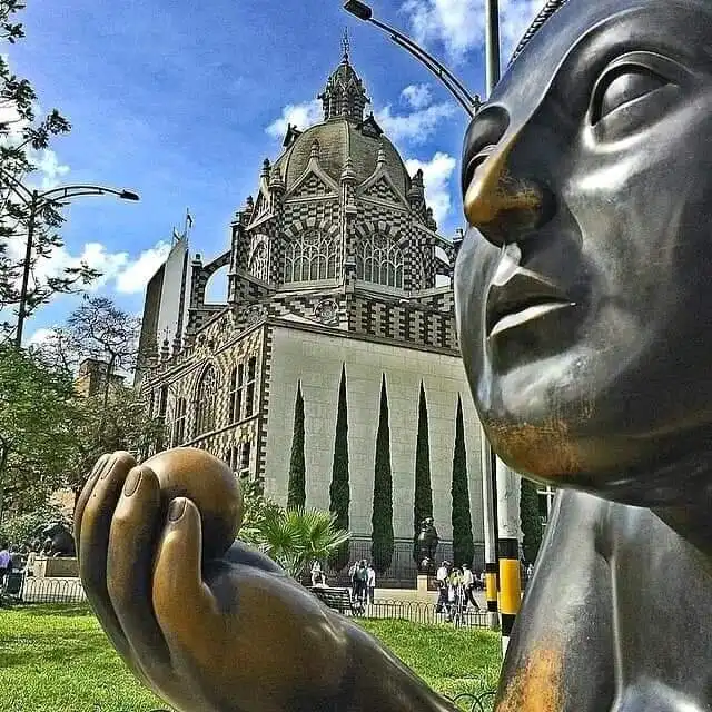 Hotel dekat Palacio de la Cultura Rafael Uribe Uribe