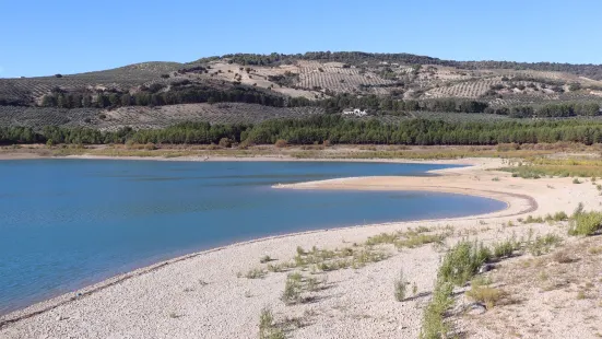 Los Bermejales Reservoir