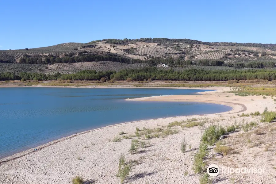 Los Bermejales Reservoir