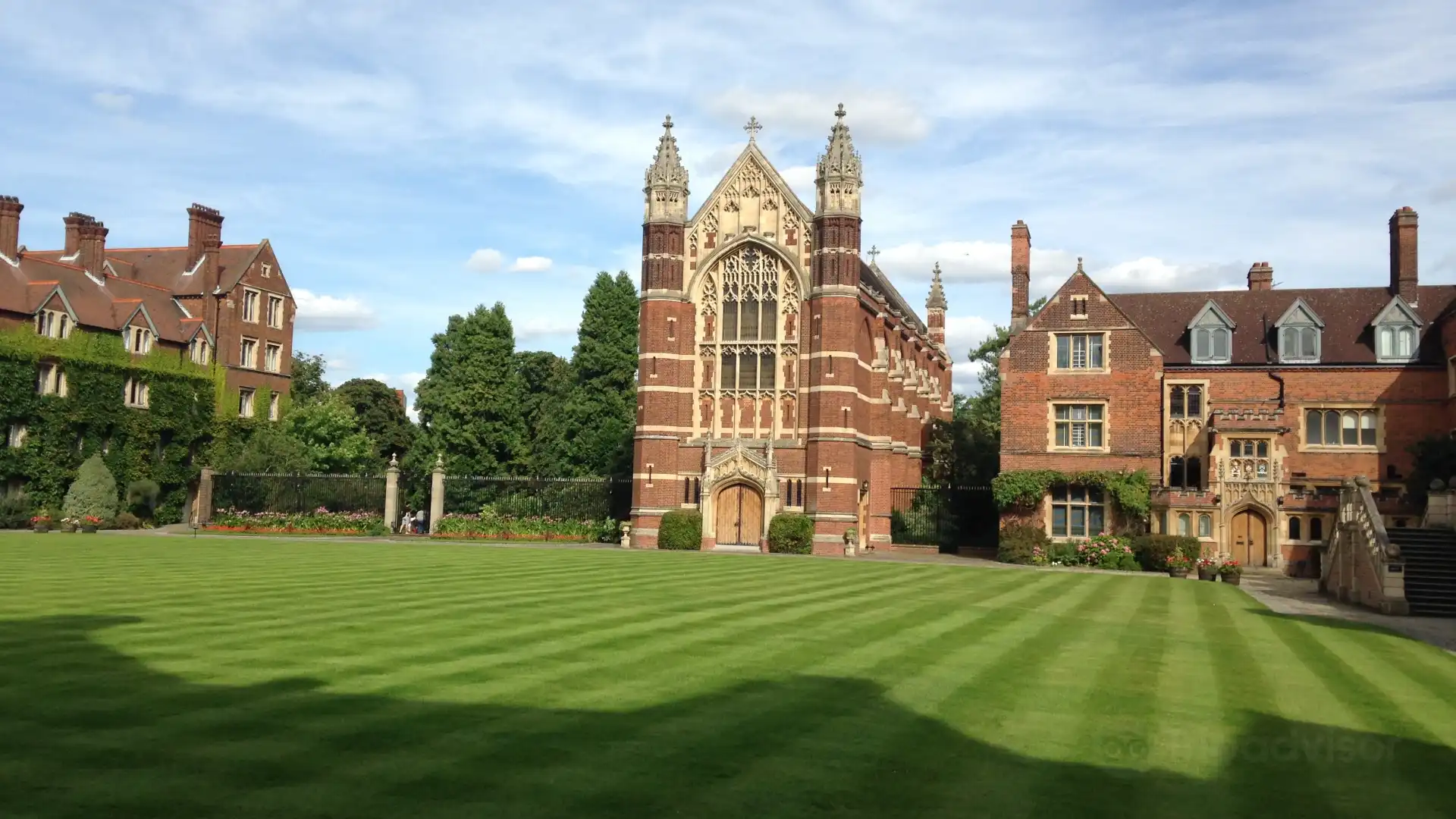 Hotels near Selwyn College, Cambridge