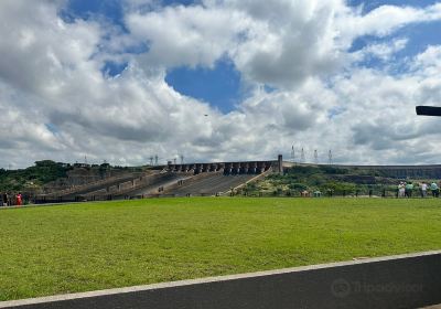 Represa Hidroeléctrica Itaipú Binacional