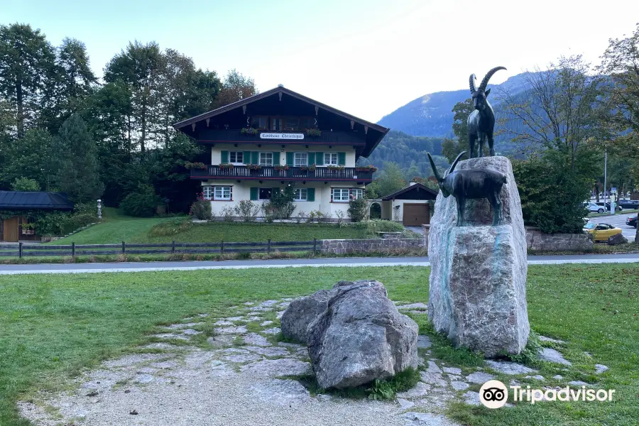 Steinbock Skulptur