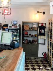 La Domadora & El Leon, Craft Beer Store