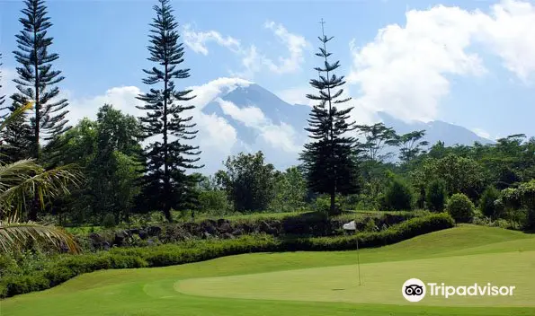 Volcano Golf and Country Club