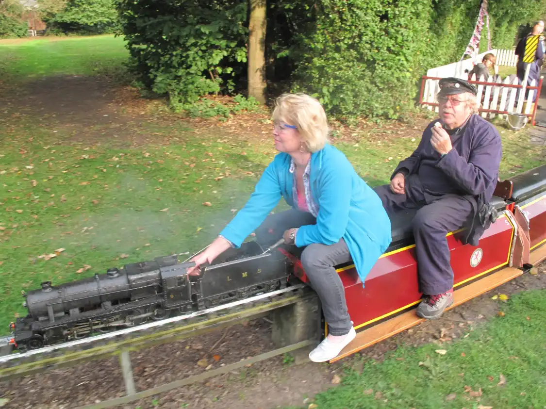 Hotels near Walton Park