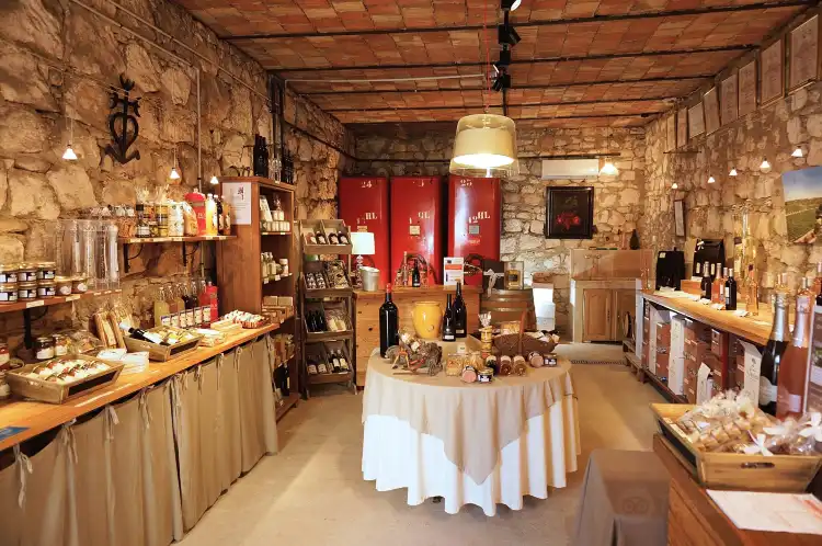 Hotels in Saint-Chamas