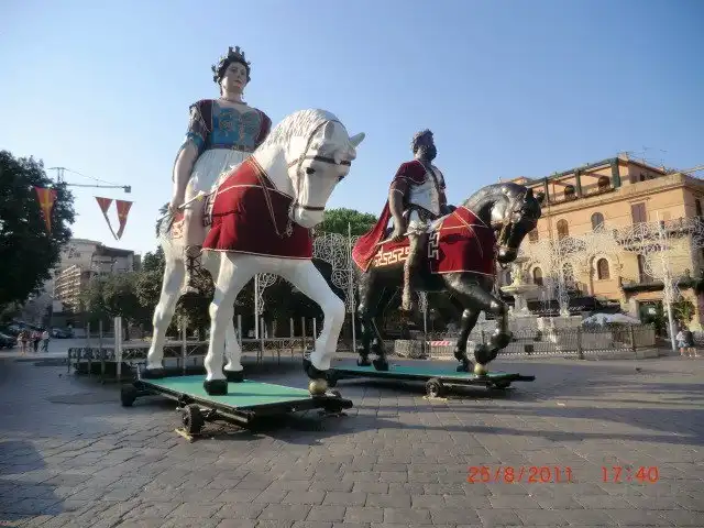 Hotel in zona La Vara e i Giganti
