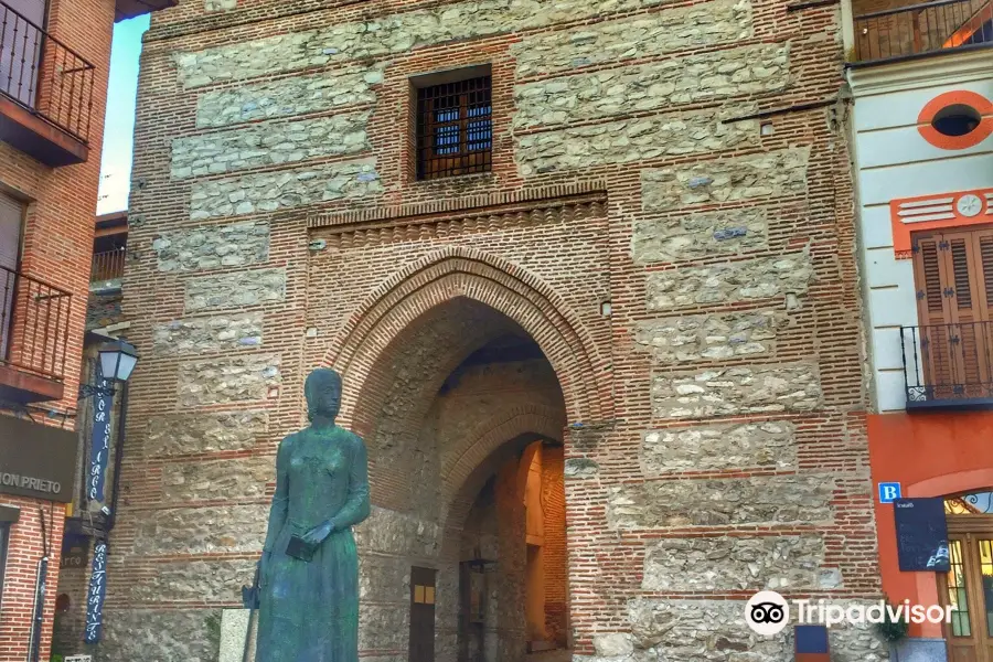 Monumento a Isabel la Catolica