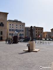 Dom Mintoff Monument