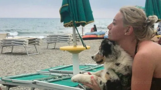 Spiaggia libera attrezzata