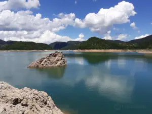 Заовинско језеро