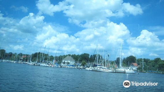 Fahrgastschifffahrt "Käpp'n Brass"