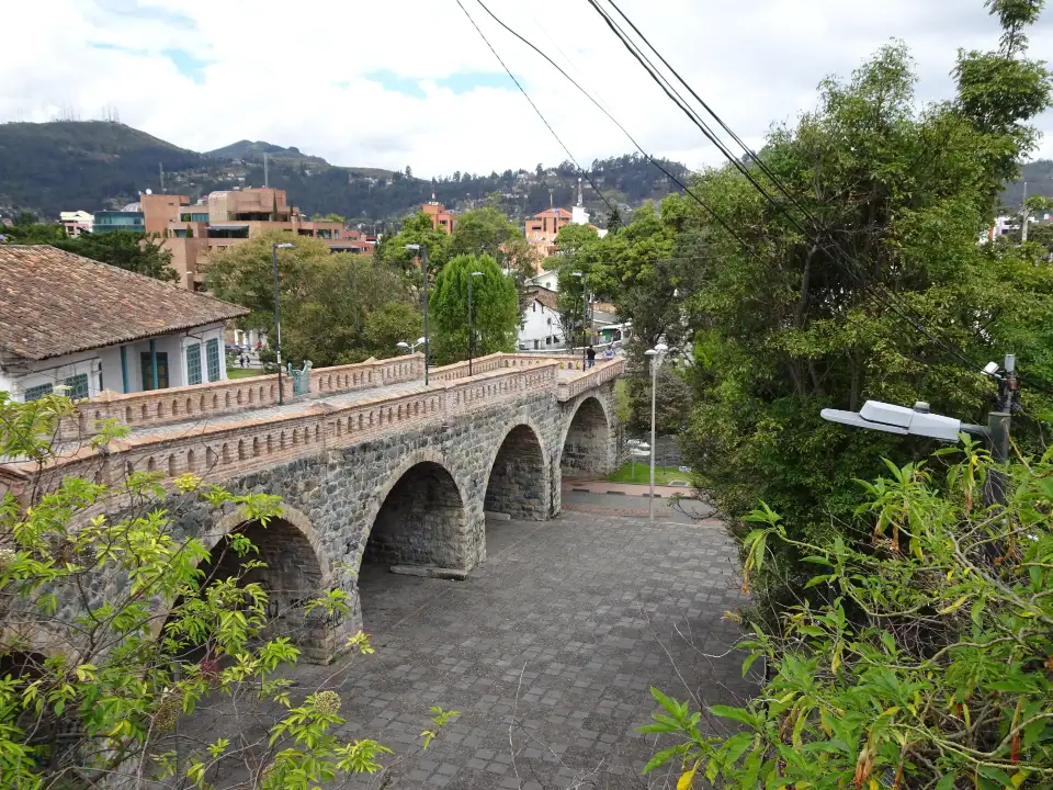 2_Puente Roto