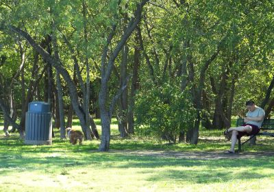 Tails 'N Trails Dog Park