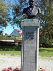 Luuletaja Ernst Enno (1875-1934) mälestusmärk