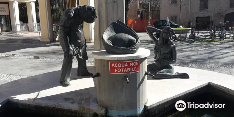 Monumento al Tortellino