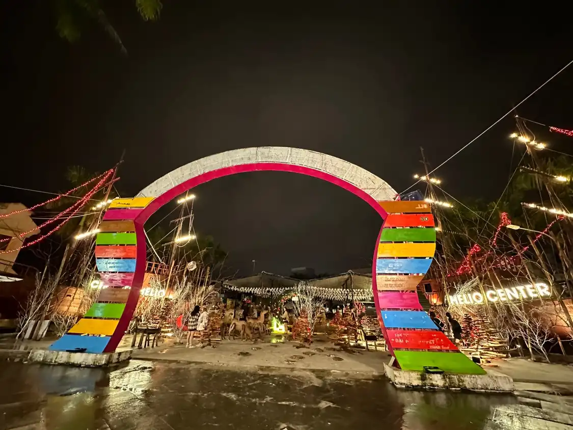 Отели рядом с достопримечательностью «Helio Center Amusement Center»