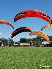 Voo Duplo de Parapente Atibaia - O Mundo e Bao