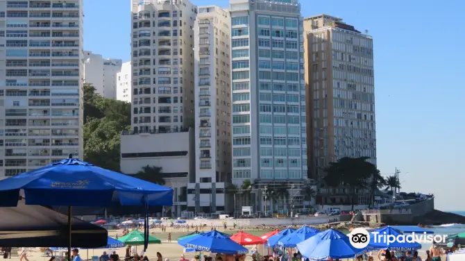 1_Pitangueiras beach
