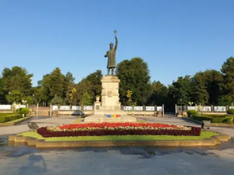 Stephen the Great Monument