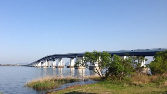 สะพานทะเลสาบบิวะ