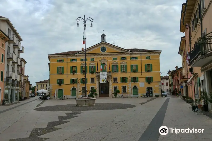 Palazzo comunale di Valeggio sul Mincio