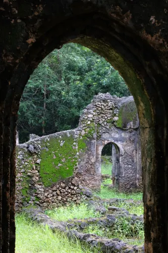 Gede Ruins