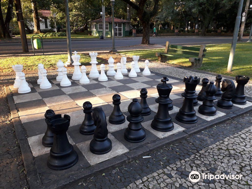 Grande xadrez. - Picture of Xadrez Gigante Recebe Melhorias, Pocos de Caldas  - Tripadvisor