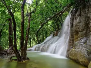 Wang Sai Thong Waterfall